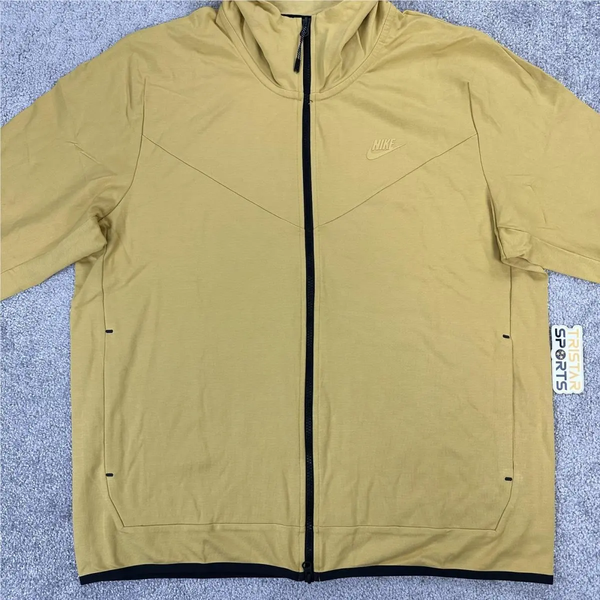Nike clothing - Nike CV0094-657 - Gold (UPC: 196156762432) 0