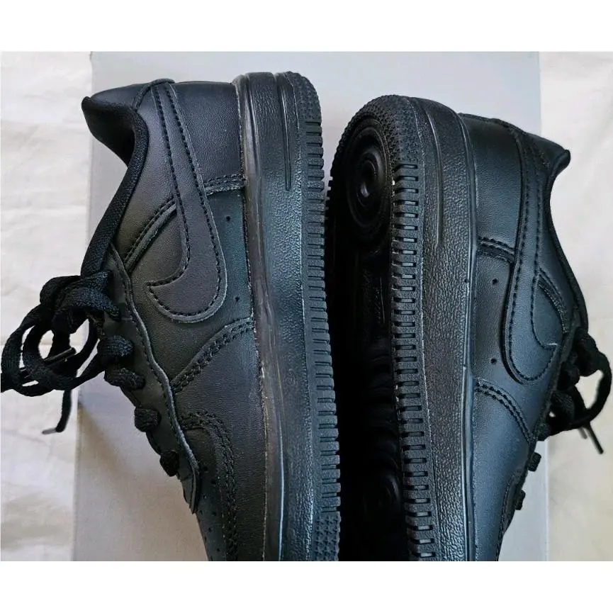 Nike shoes - PS - Black 4