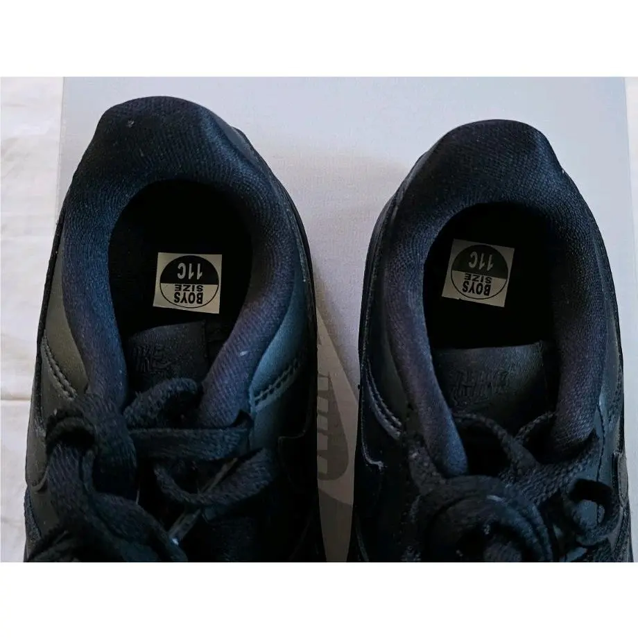 Nike shoes - PS - Black 5