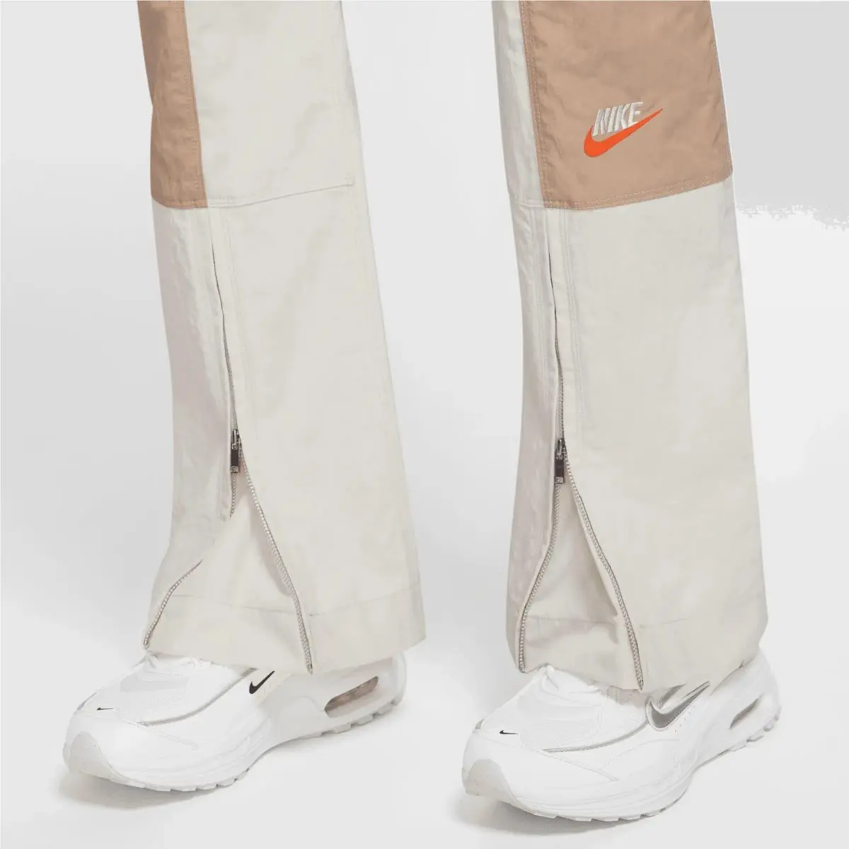 Nike clothing - Brown 1