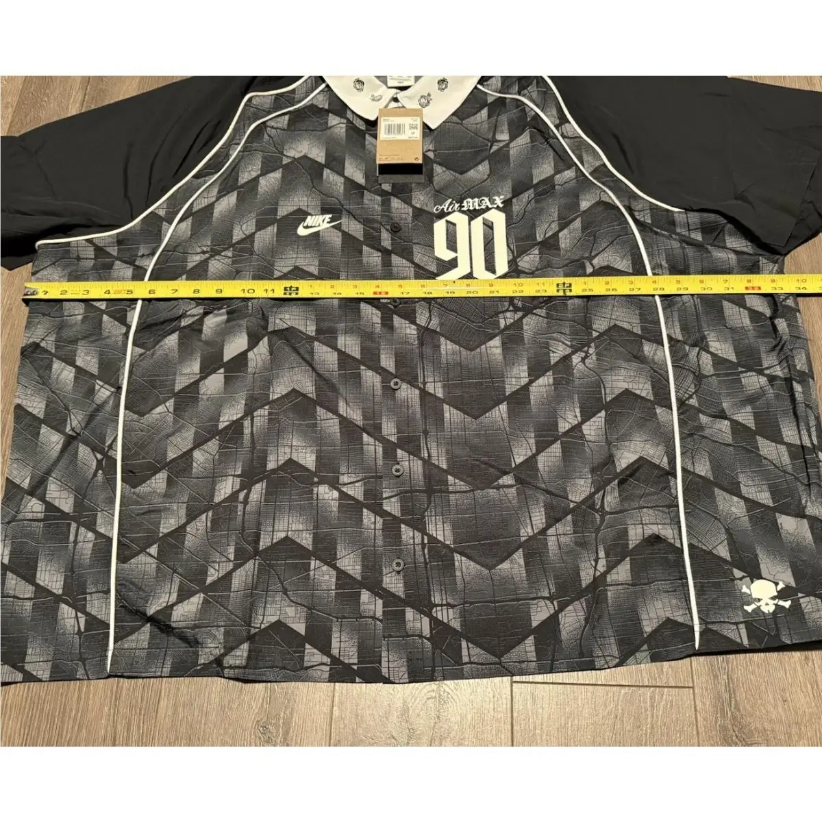 Nike clothing - Nike SB Mad 90 Pack Hypervenom Dri-FIT Bowler Shirt - IR8701-010 - Black / White 8