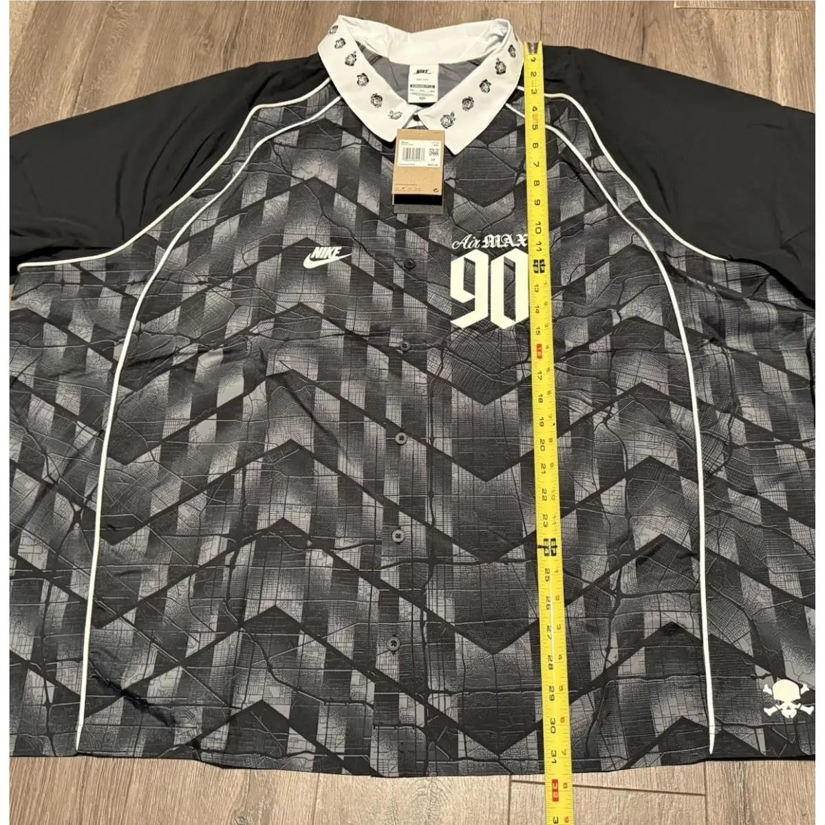 Nike clothing - Nike SB Mad 90 Pack Hypervenom Dri-FIT Bowler Shirt - IR8701-010 - Black / White 9