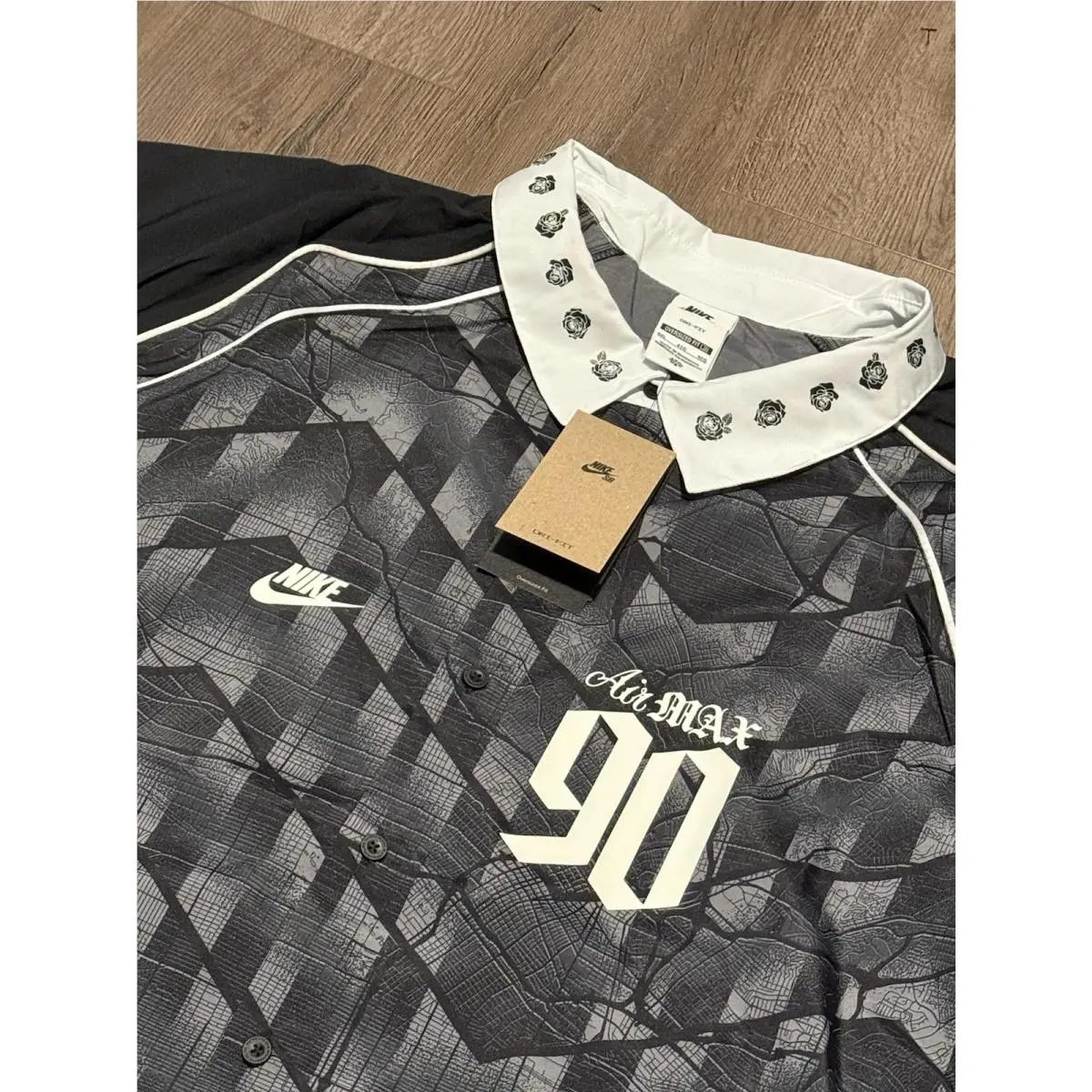 Nike clothing - Nike SB Mad 90 Pack Hypervenom Dri-FIT Bowler Shirt - IR8701-010 - Black / White 2