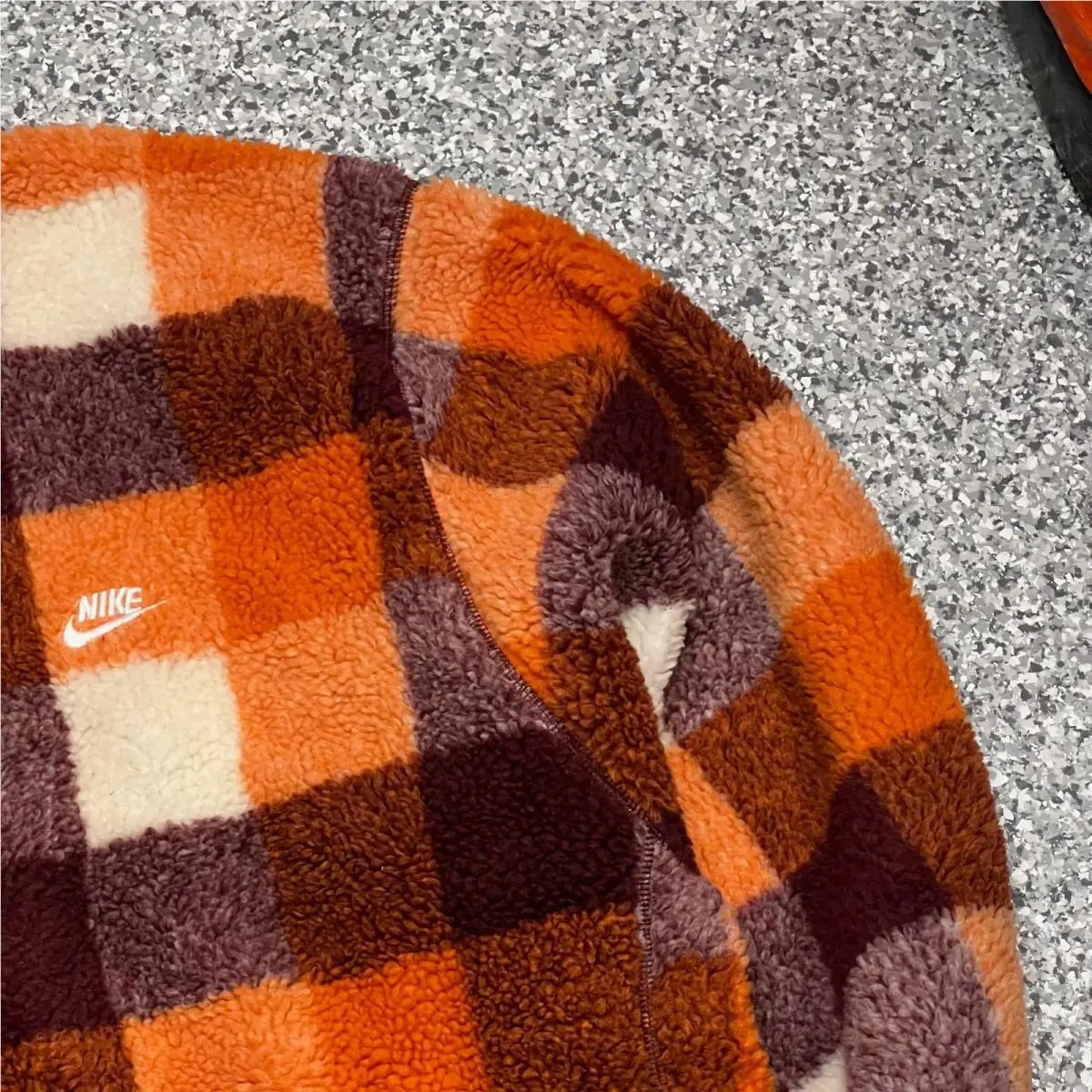 Nike clothing - Orange 2