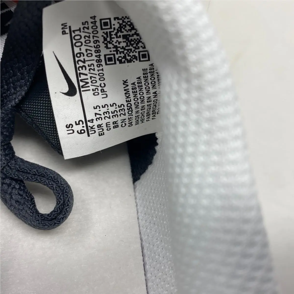 Nike shoes - Black (UPC: 198486960229) 2