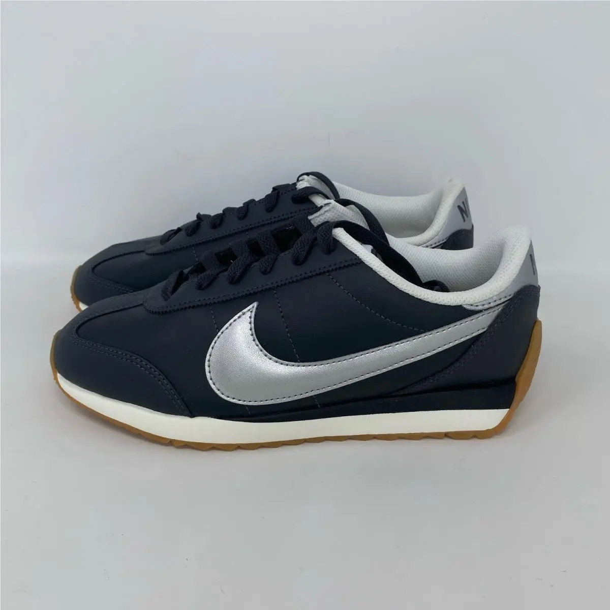 Nike shoes - Black (UPC: 198486960229) 4