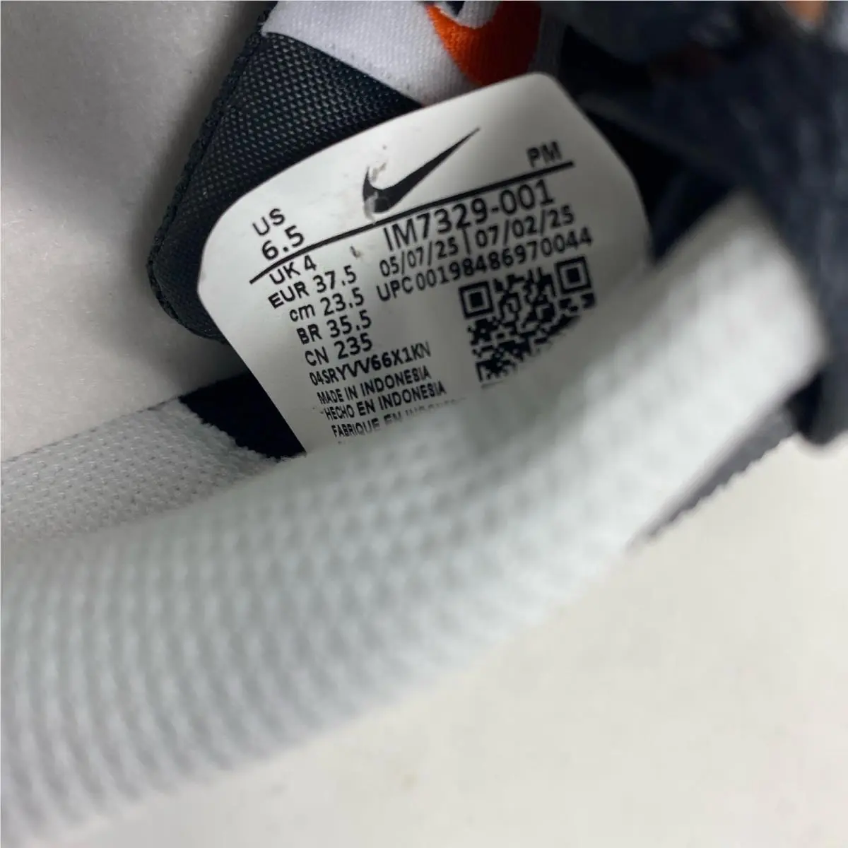Nike shoes - Black (UPC: 198486960229) 7