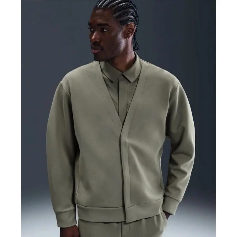Nike clothing - [