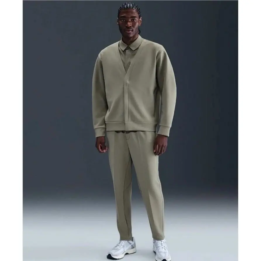 Nike clothing - [