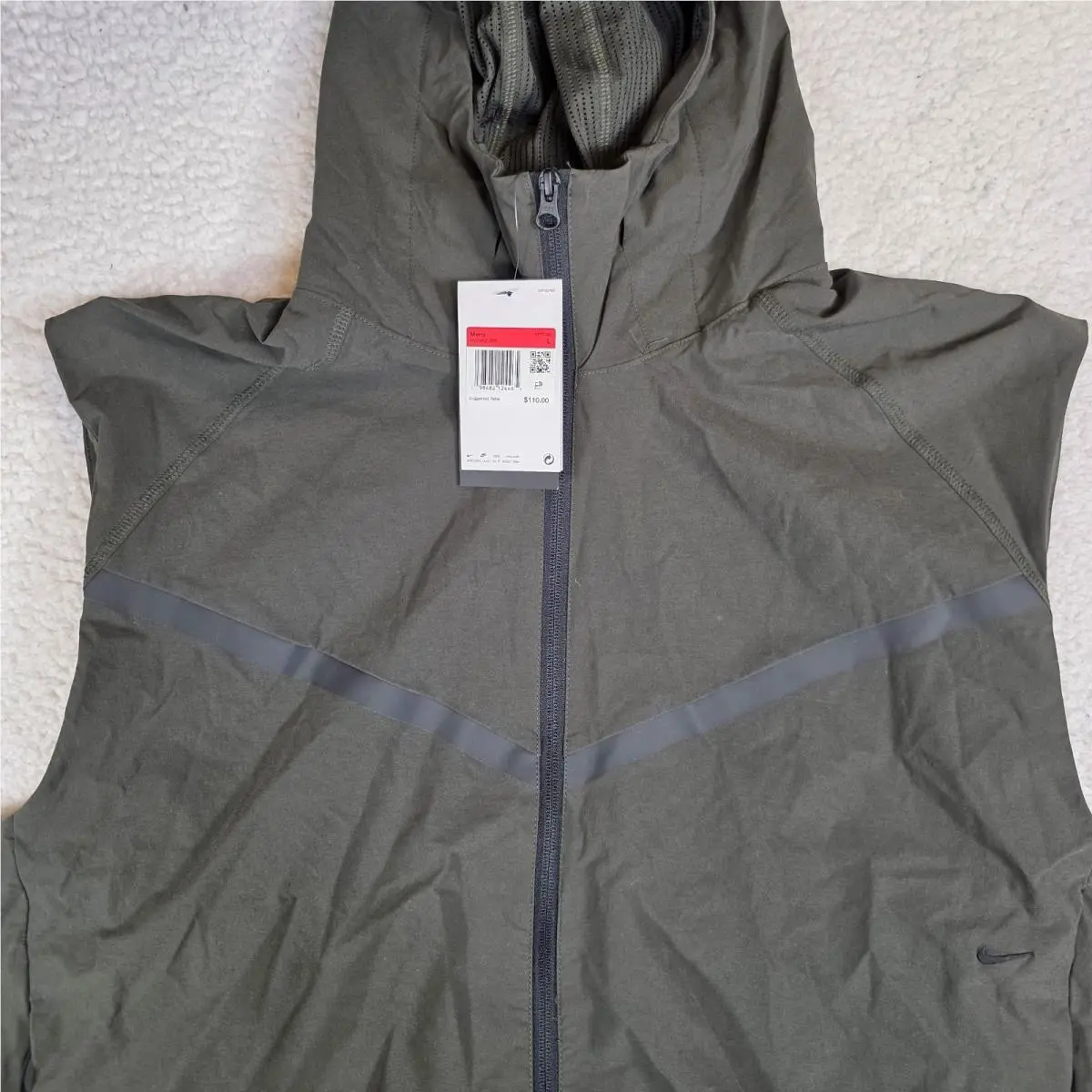 Nike clothing - Nike Tech Woven Windrunner - Tech Woven Windrunner - Green 0