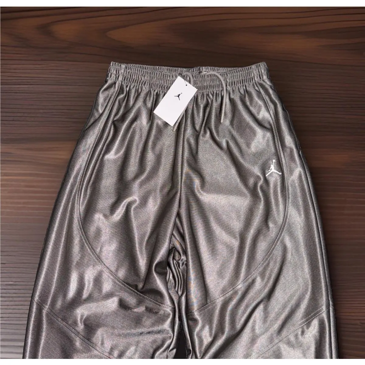 Nike clothing - Gray (UPC: 0198726556762) 0