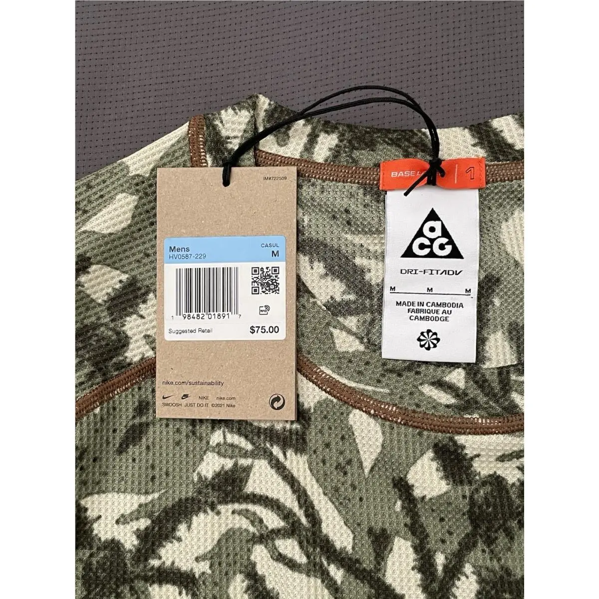 Nike clothing - Nike ACG DRI-FIT ADV Chinati Texas Cactus - HV0587-229 - Green (UPC: 0198482018917) 2