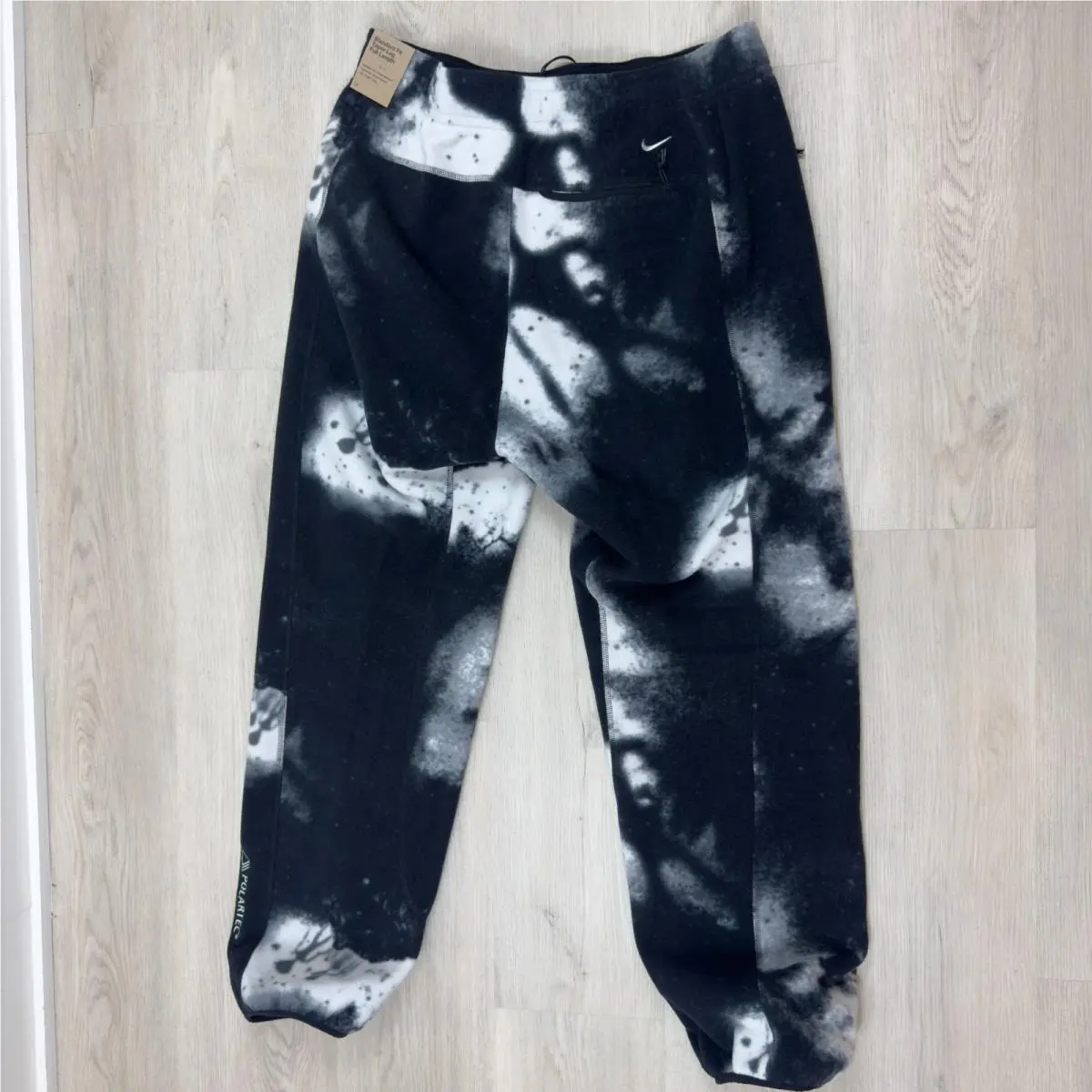 Nike clothing - Black (UPC: 198486786300) 1
