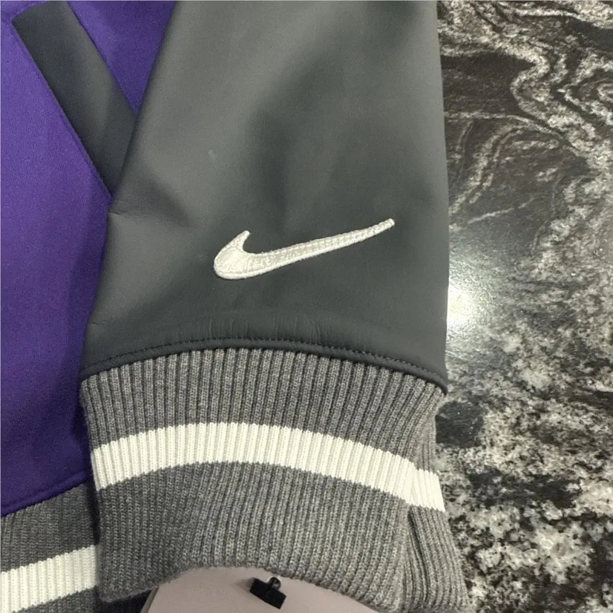 Nike clothing - Multicolor (UPC: 0195868446999) 0
