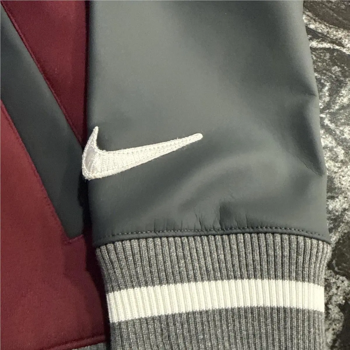 Nike clothing - Multicolor (UPC: 0195868447125) 0