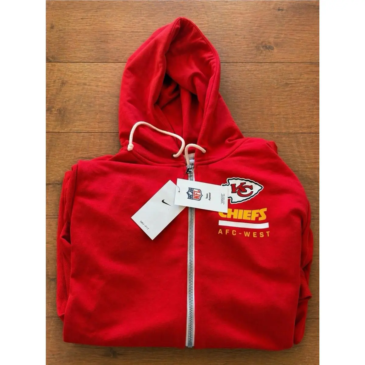 Nike clothing - Red 1