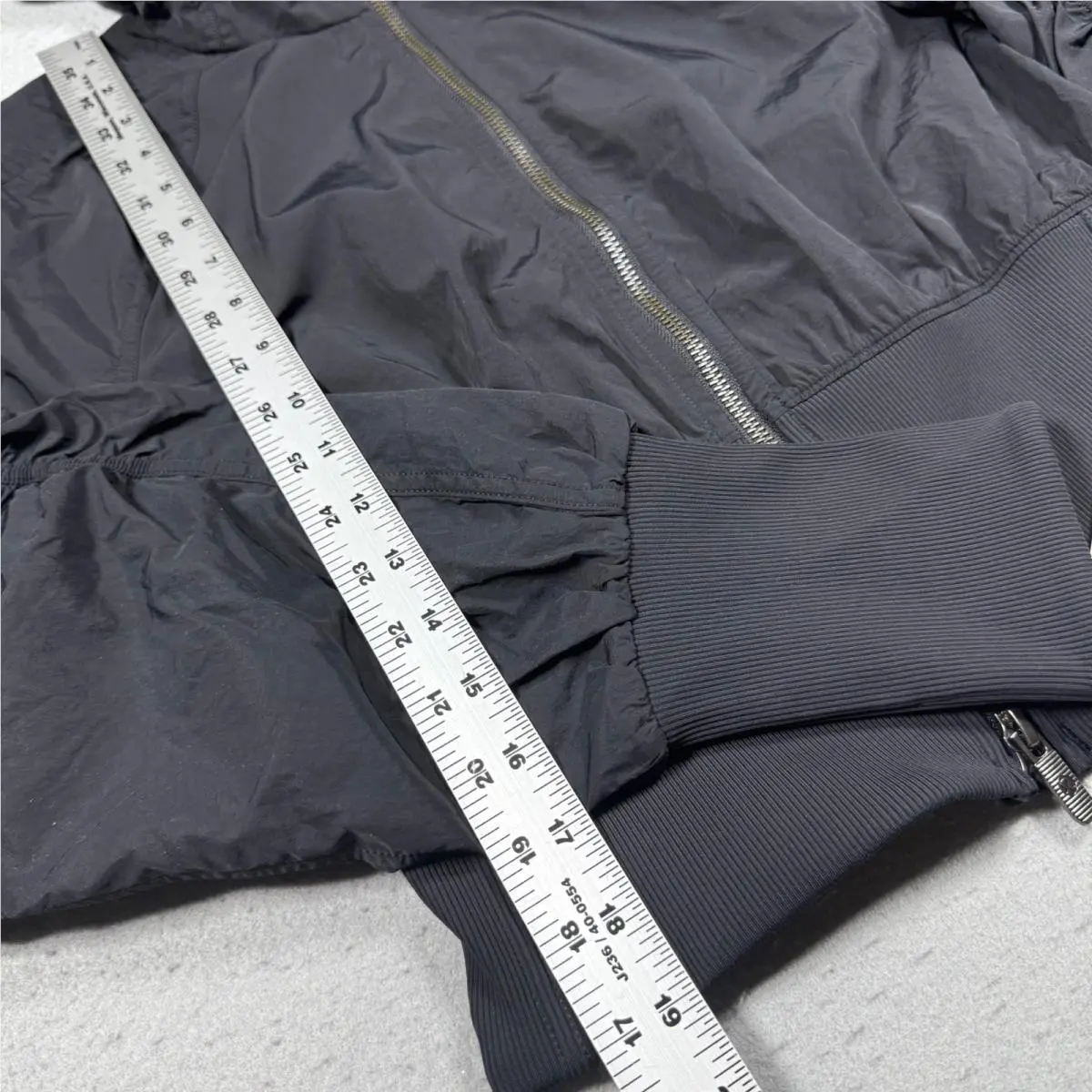 Lululemon clothing - Black 3