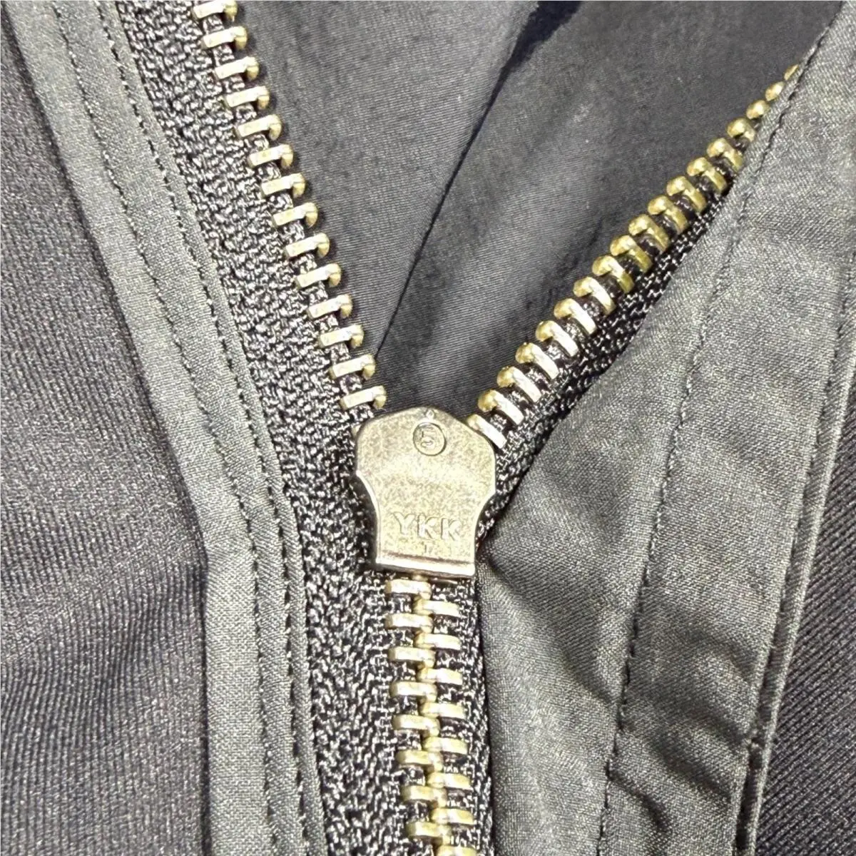 Lululemon clothing - Black 5