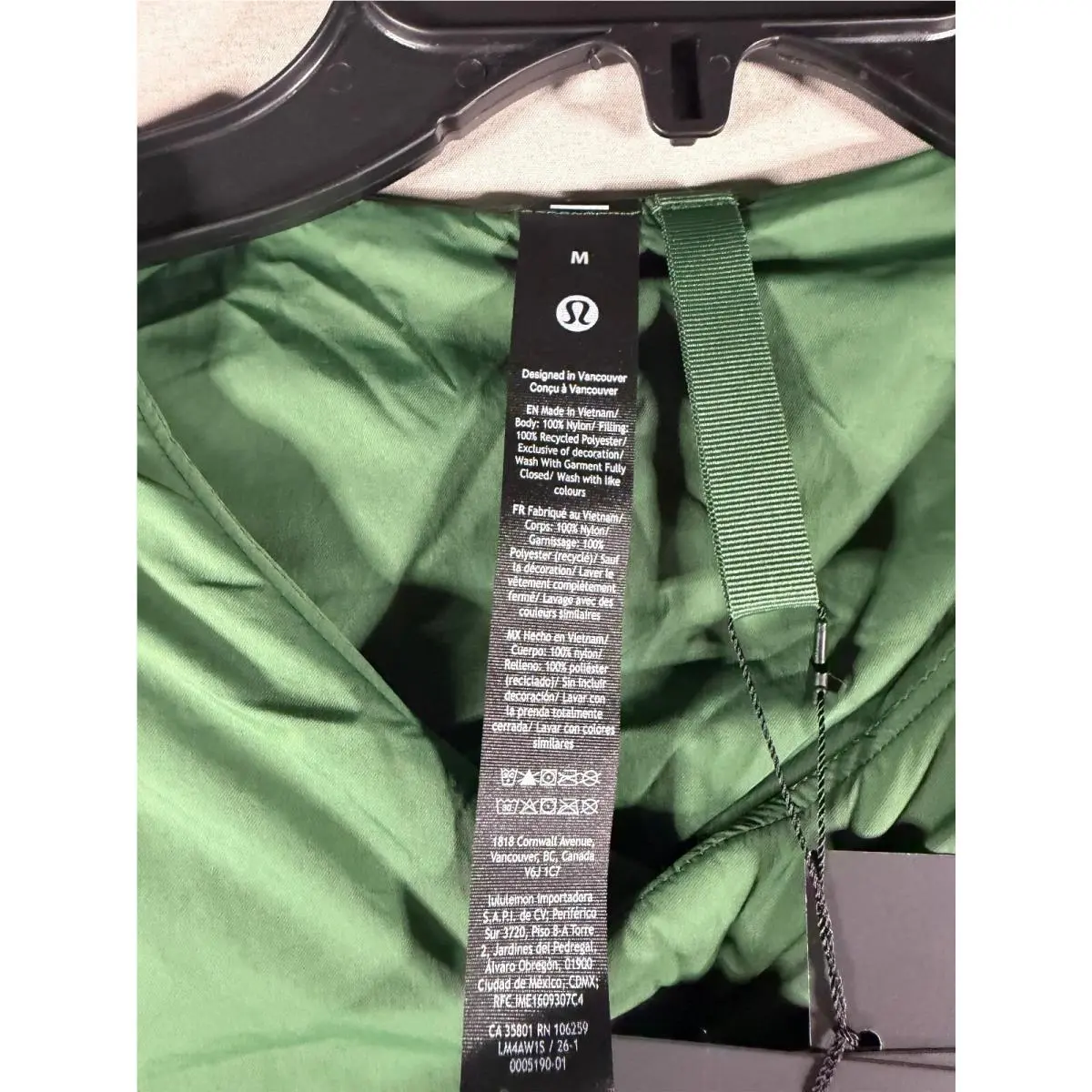 Lululemon clothing - Green 2