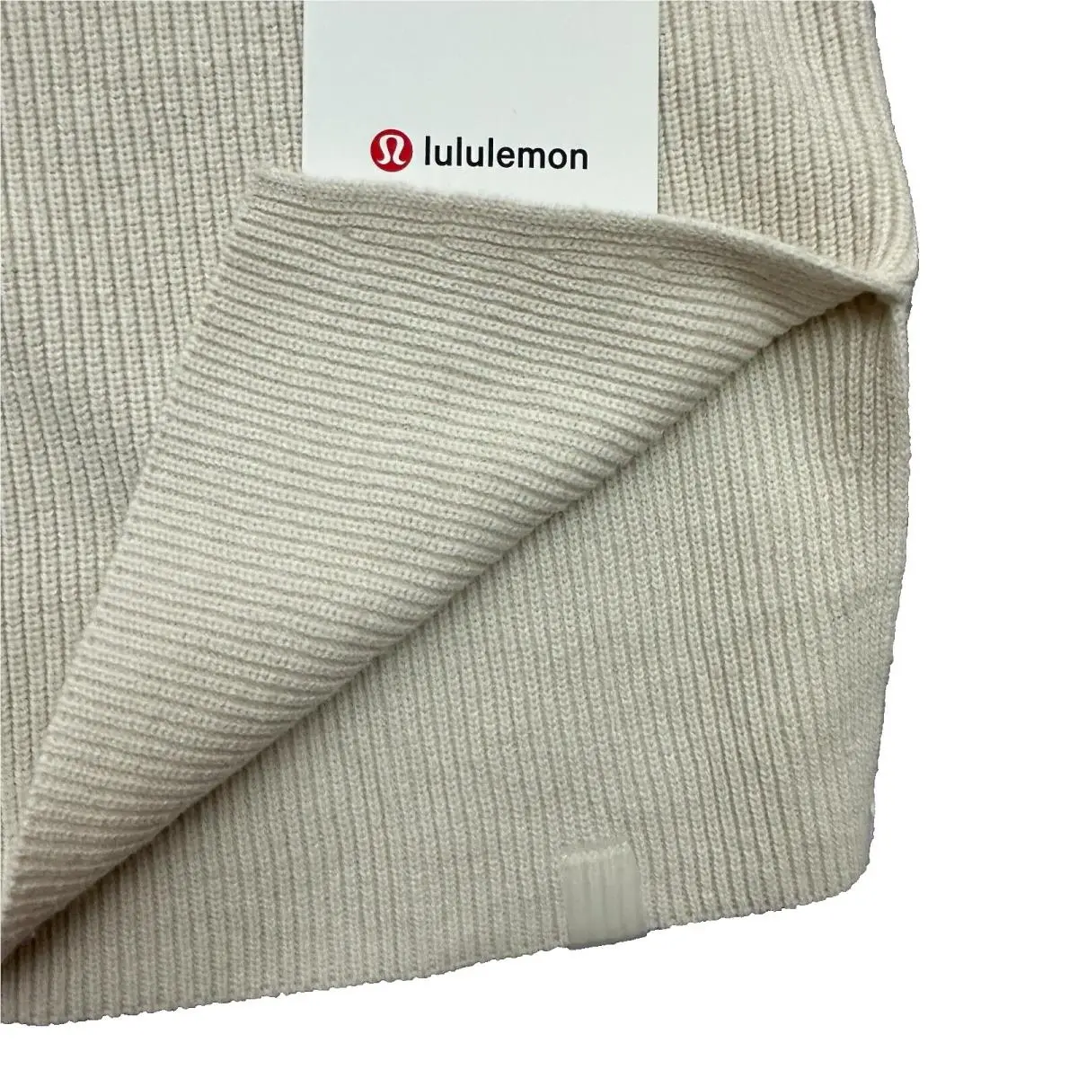 Lululemon clothing - Beige 4