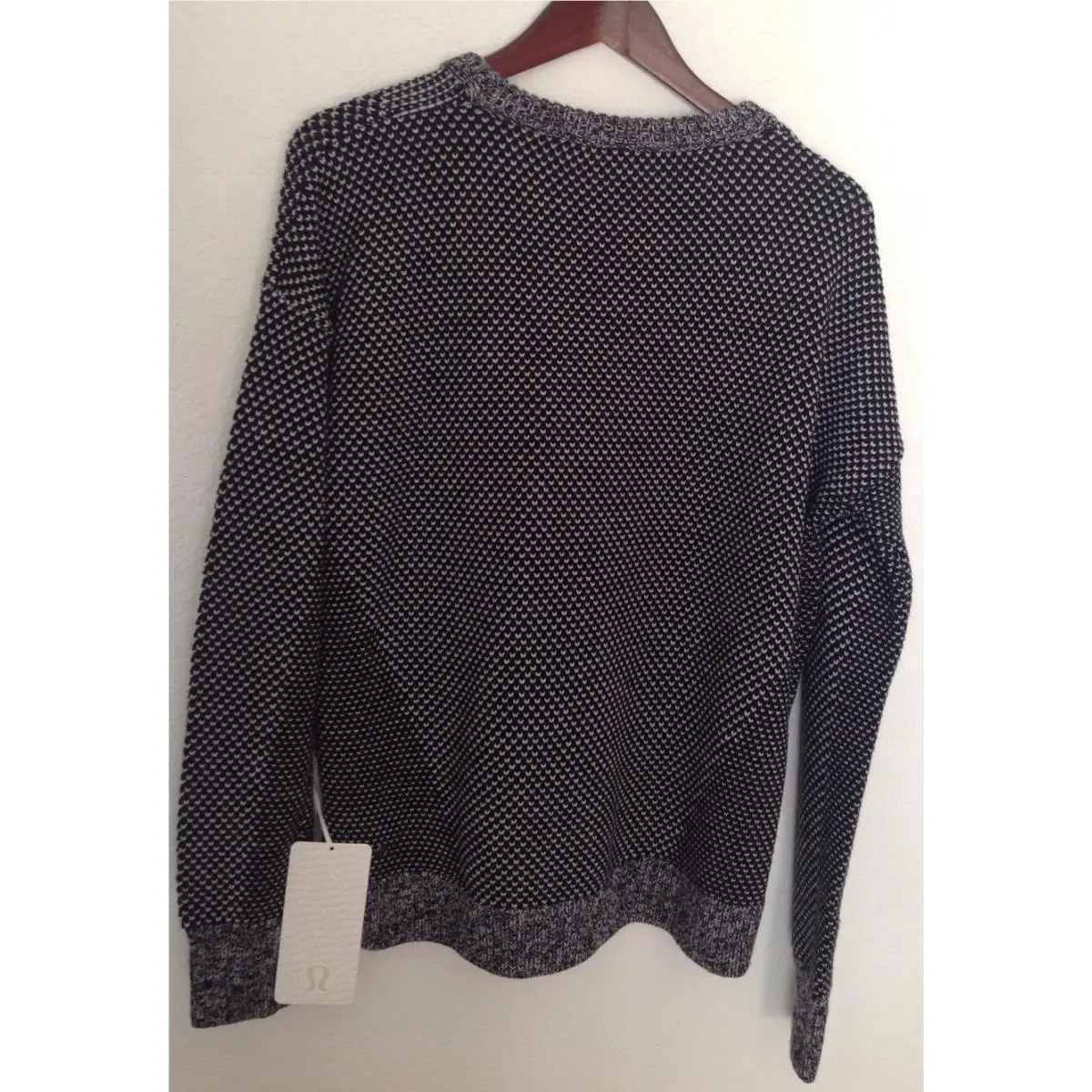 Lululemon clothing - Black/Gray 4