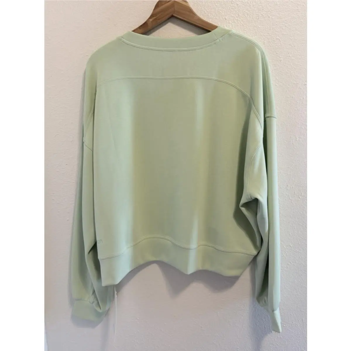 Lululemon clothing - mint green 1
