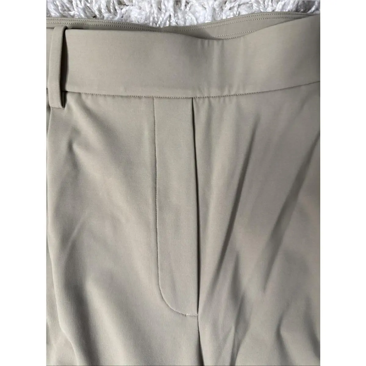 Lululemon clothing - Beige 3