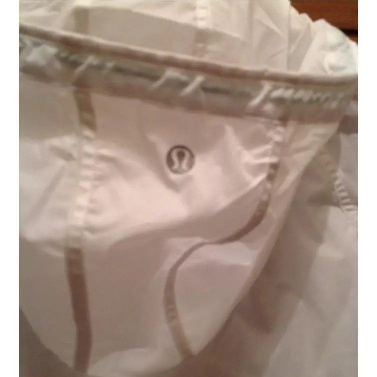 Lululemon clothing - White 5
