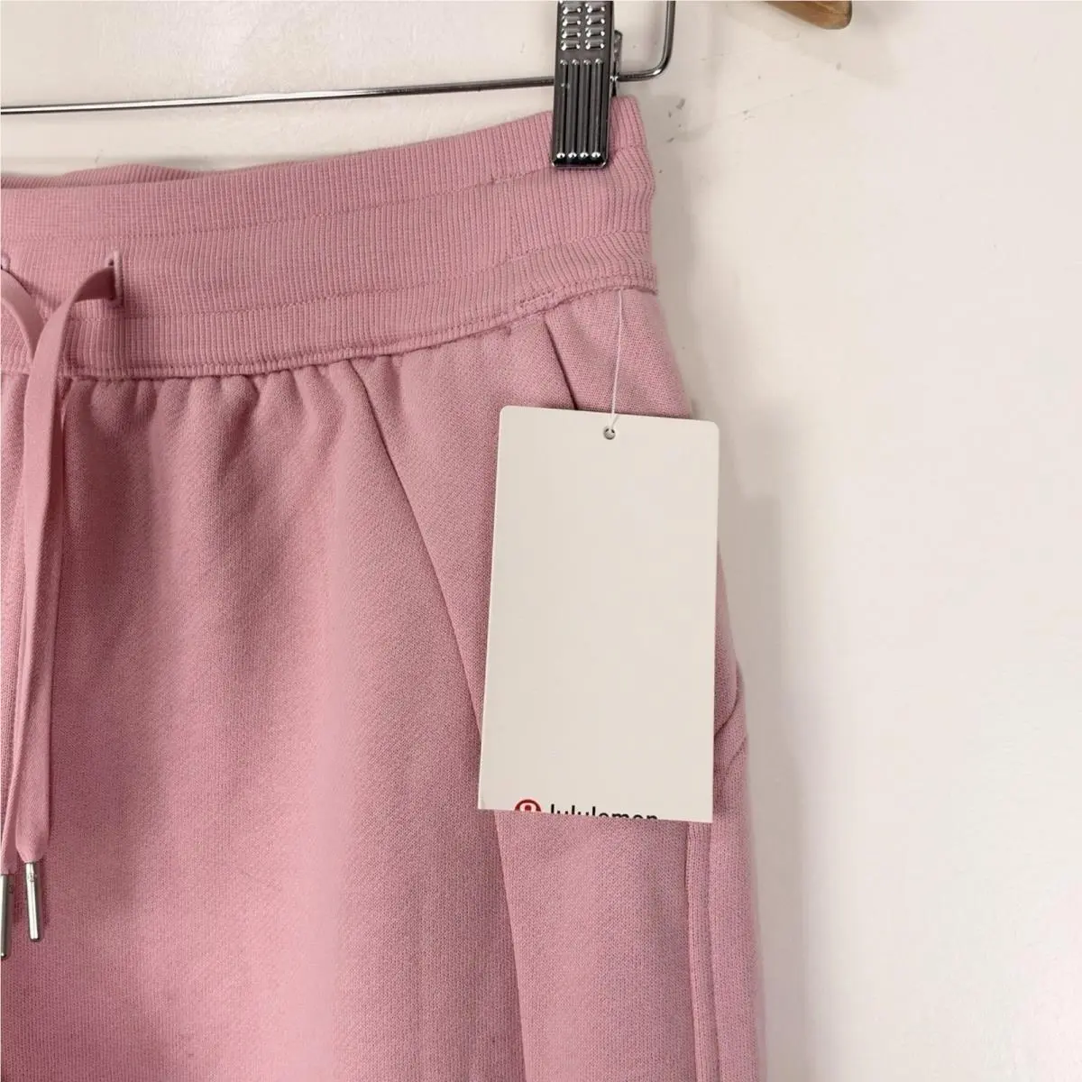 Lululemon clothing - Pink 1