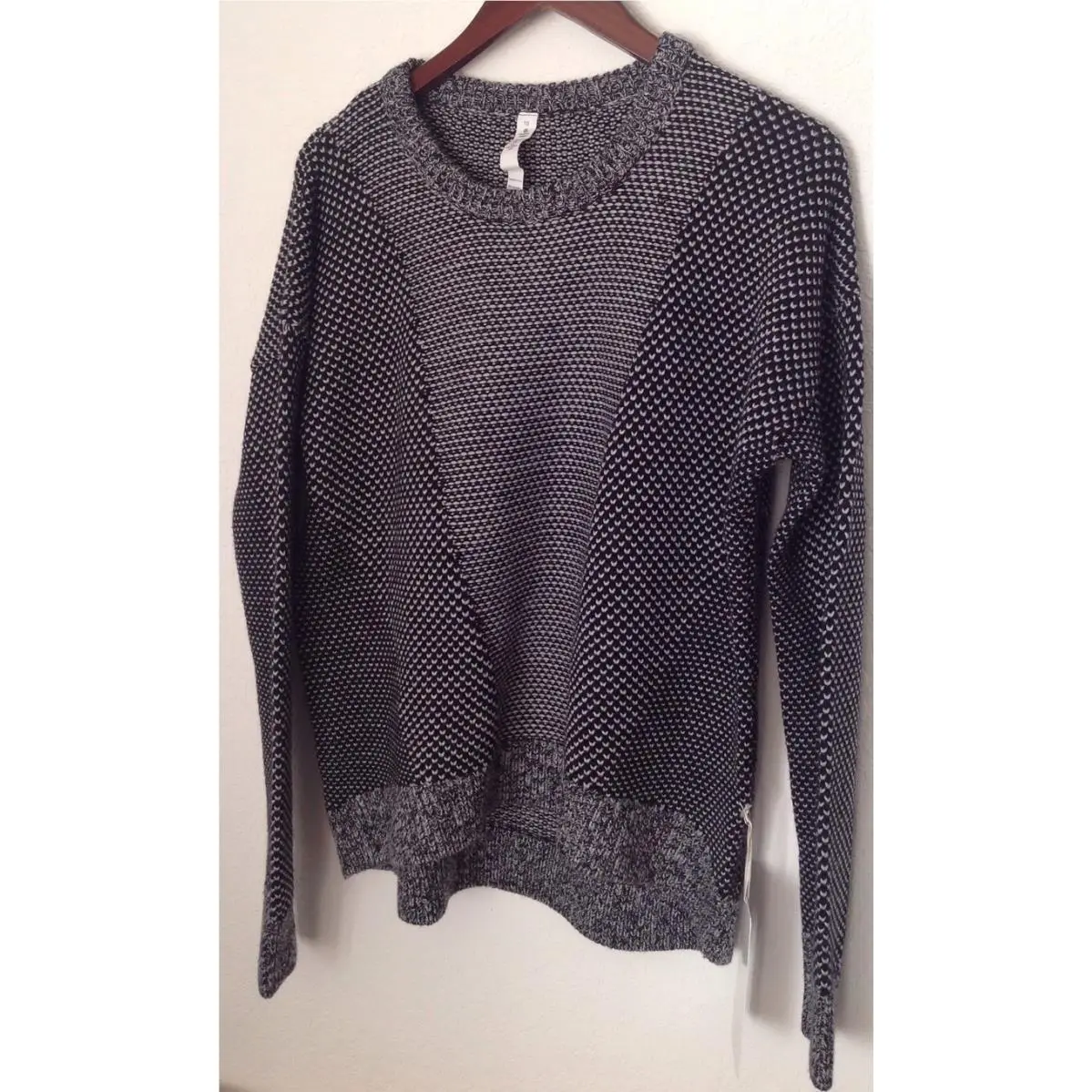 Lululemon clothing - Black/Gray 1
