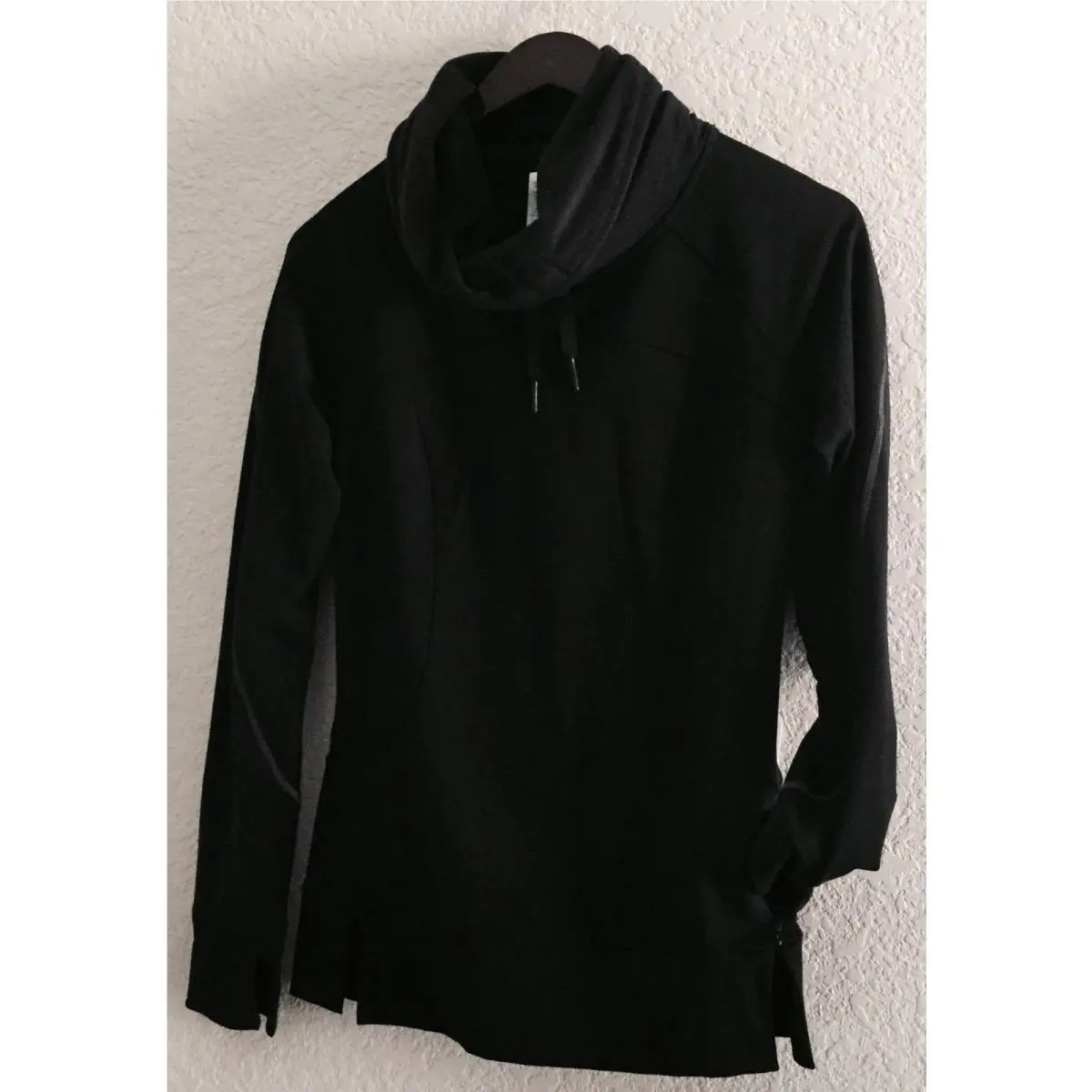 Lululemon clothing - Black 2