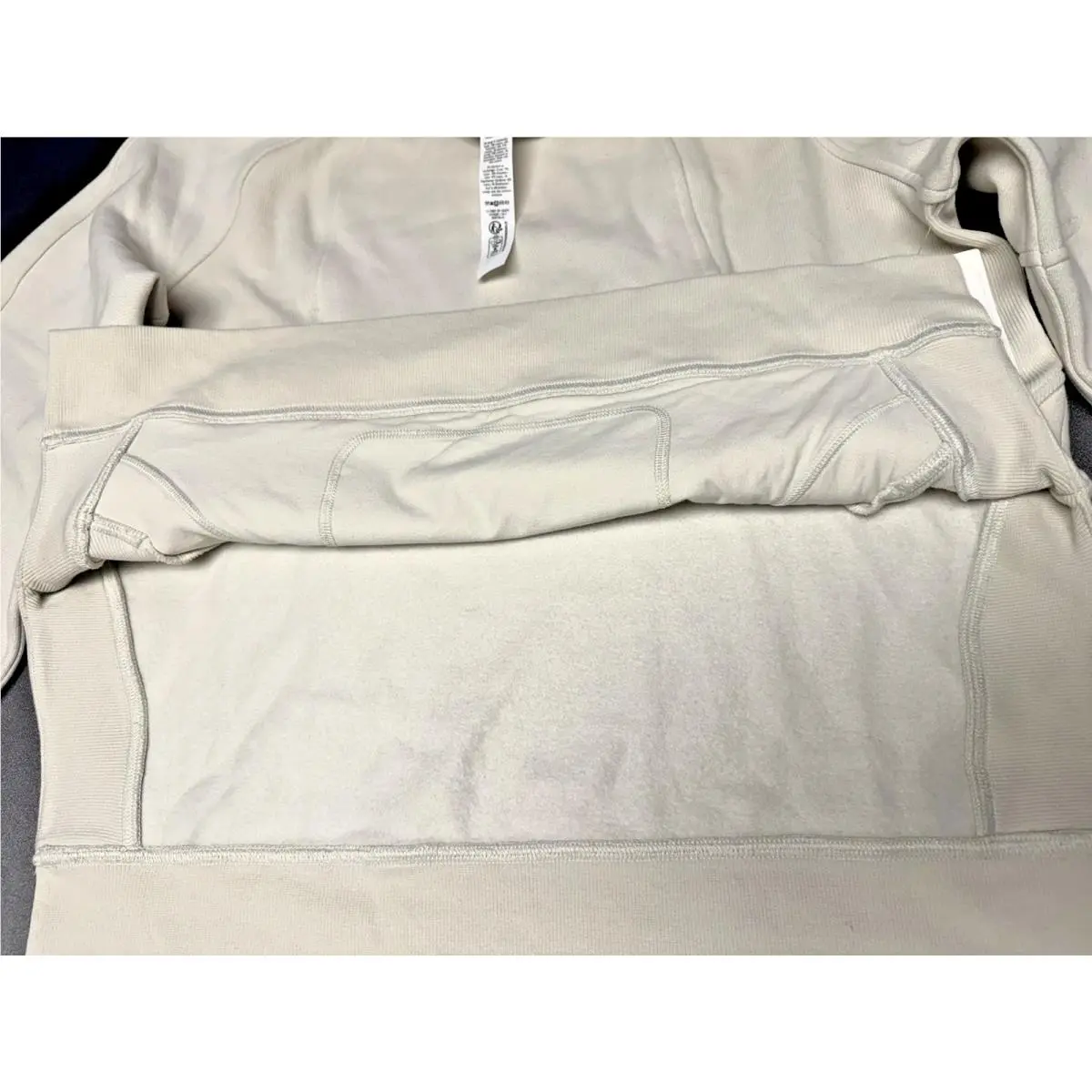 Lululemon clothing - Ivory 10