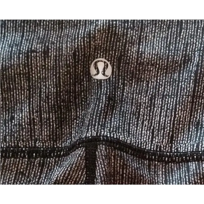 Lululemon clothing - Black 4