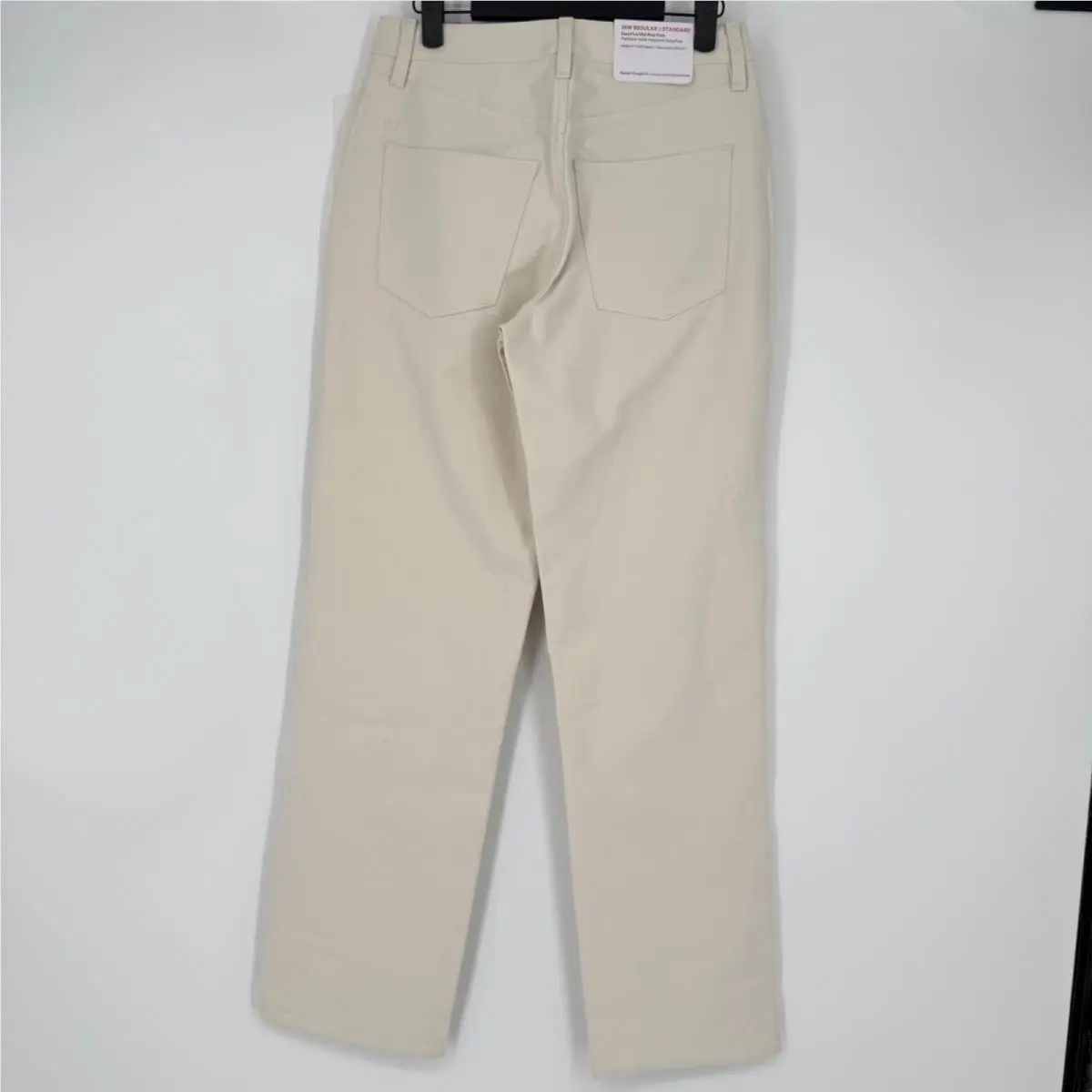 Lululemon clothing - EasyFive MR Relaxed-Straight Pant - EasyFive Pant - Ivory 1