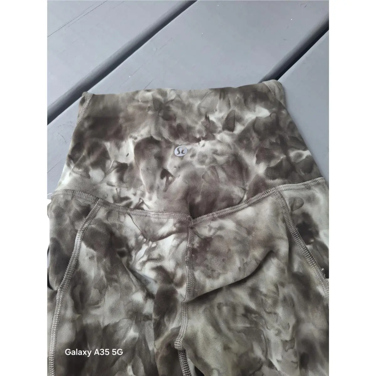 Lululemon clothing - Camo Green (UPC: 759313352121) 1