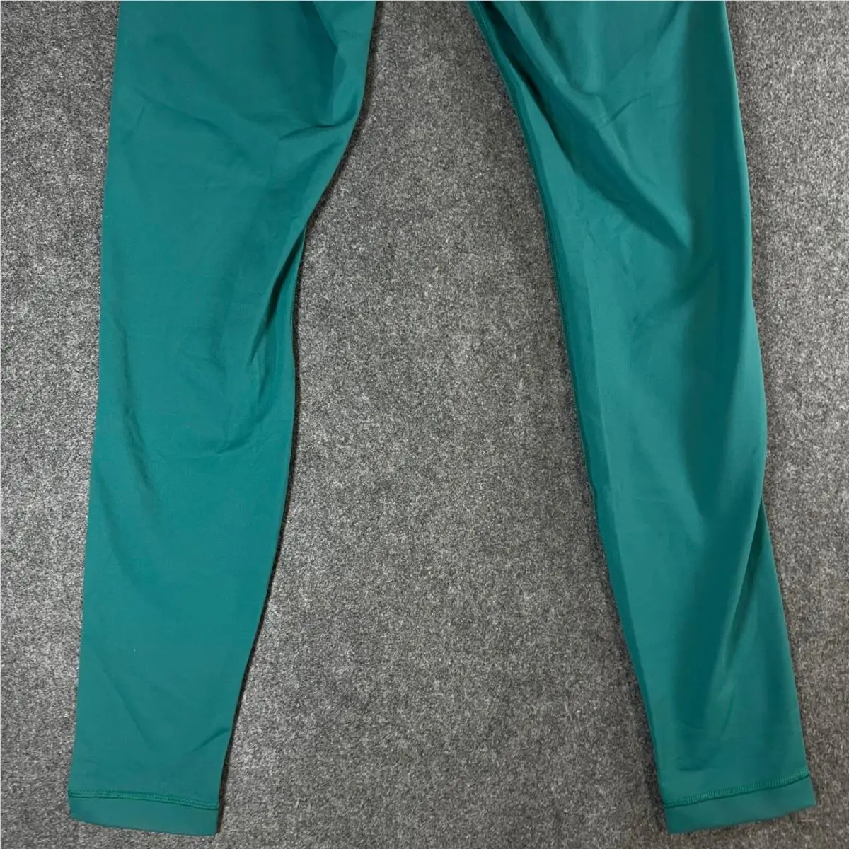 Lululemon clothing - Wunder Under High-Rise Pant - Wunder Under Pant - Green 9