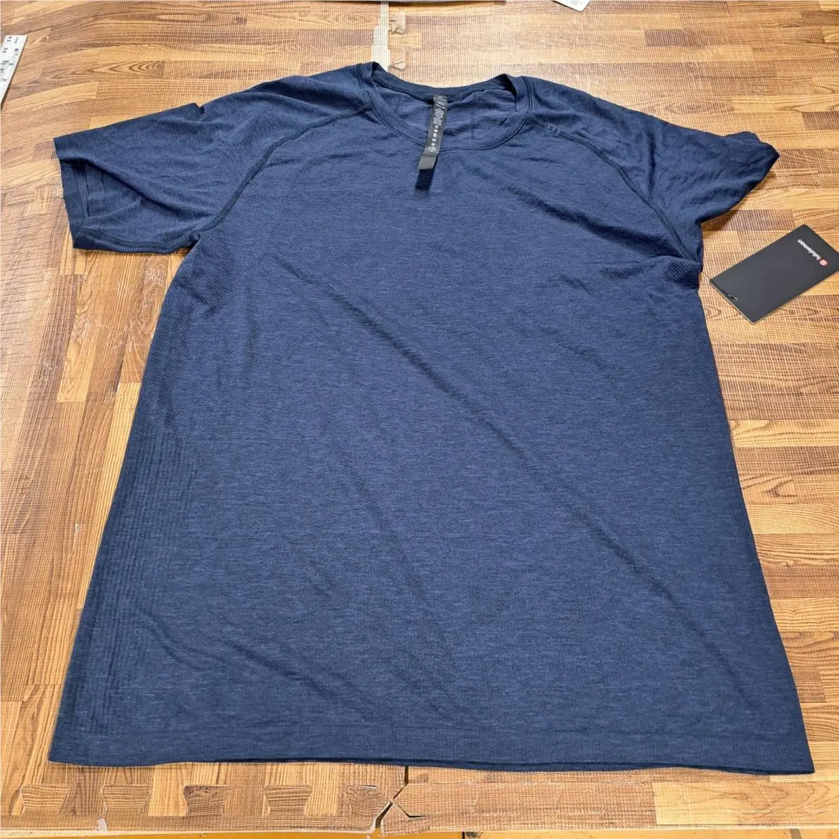 Lululemon clothing - Lululemon Metal Vent Tech - Metal Vent Tech - Green 2