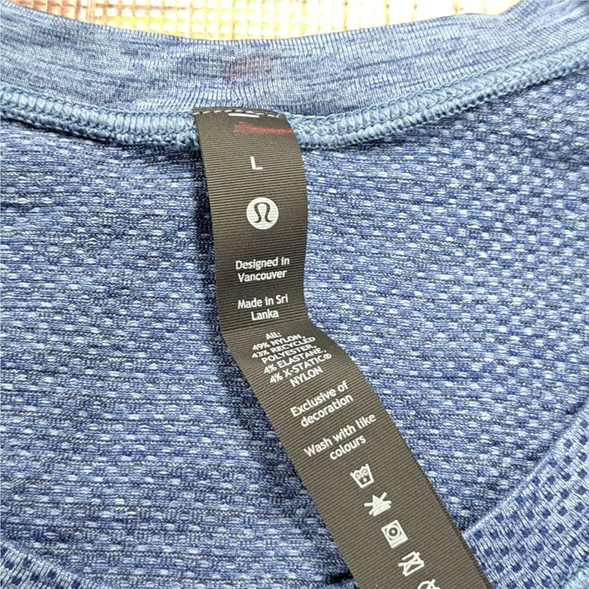 Lululemon clothing - Lululemon Metal Vent Tech - Metal Vent Tech - Green 4