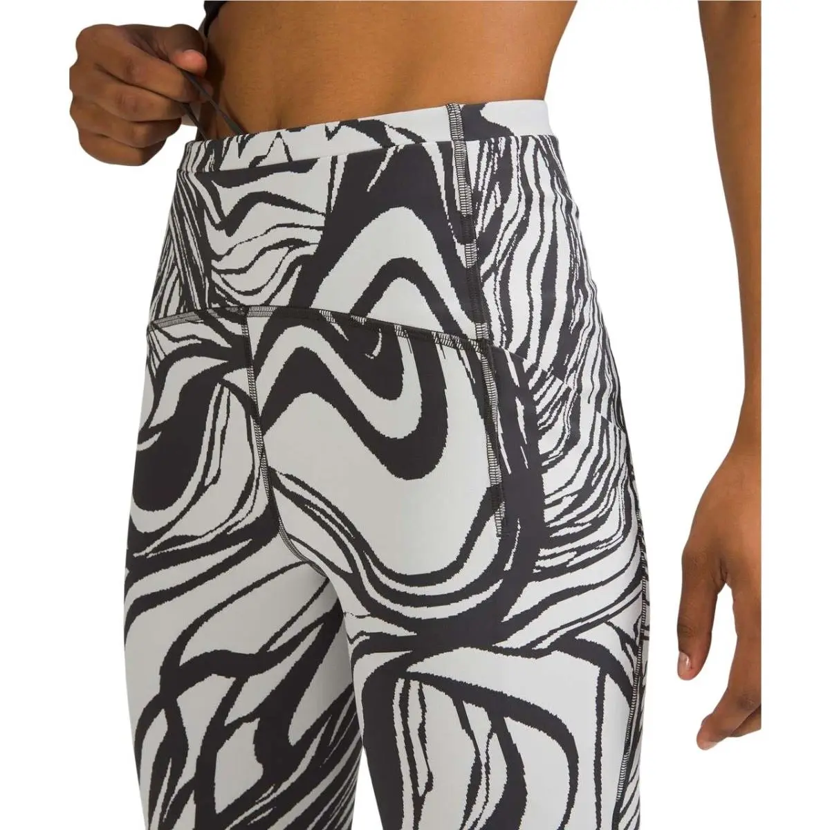 Lululemon clothing - White 2