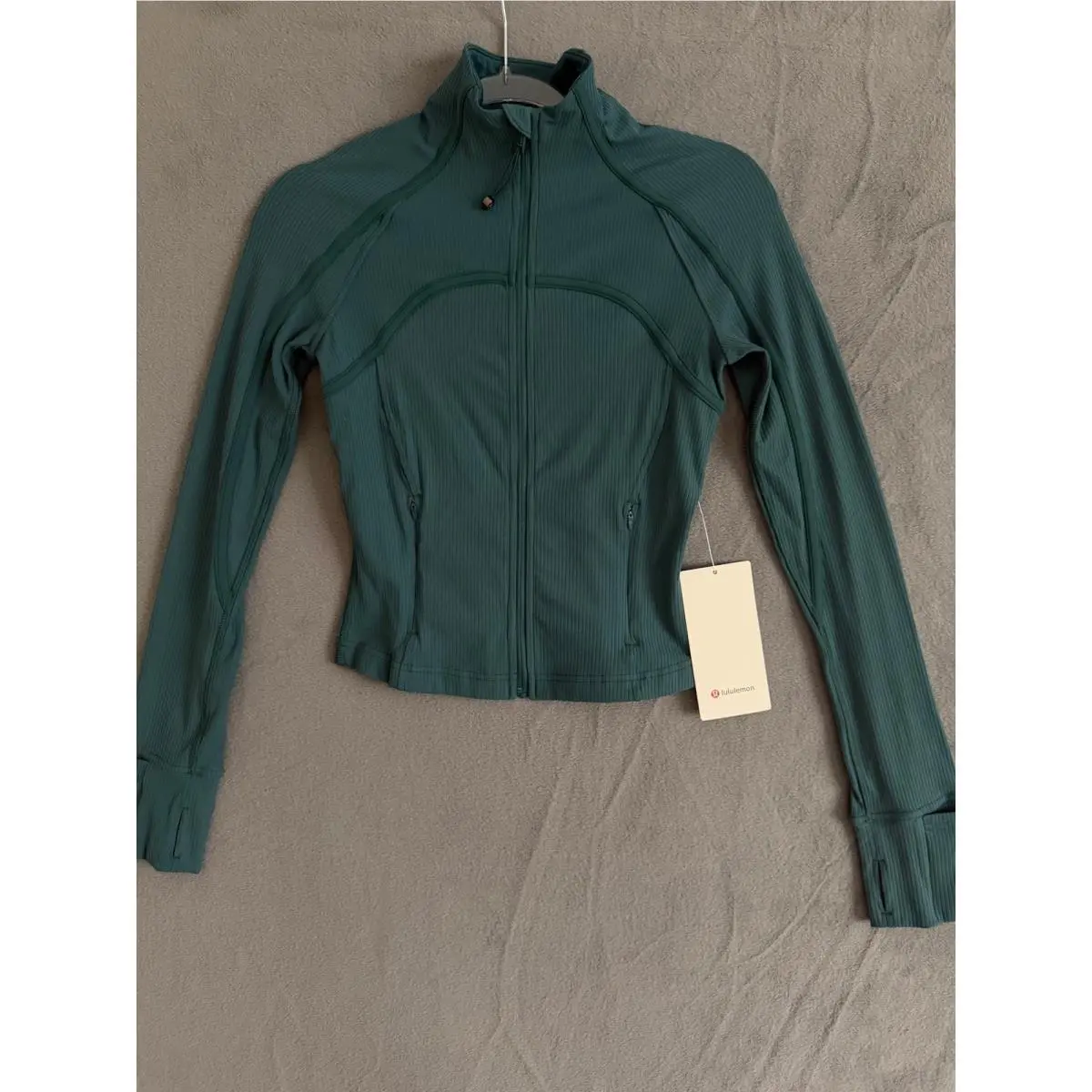 Lululemon clothing - Green 4