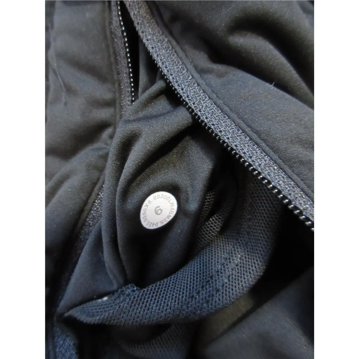 Lululemon clothing - Black 4