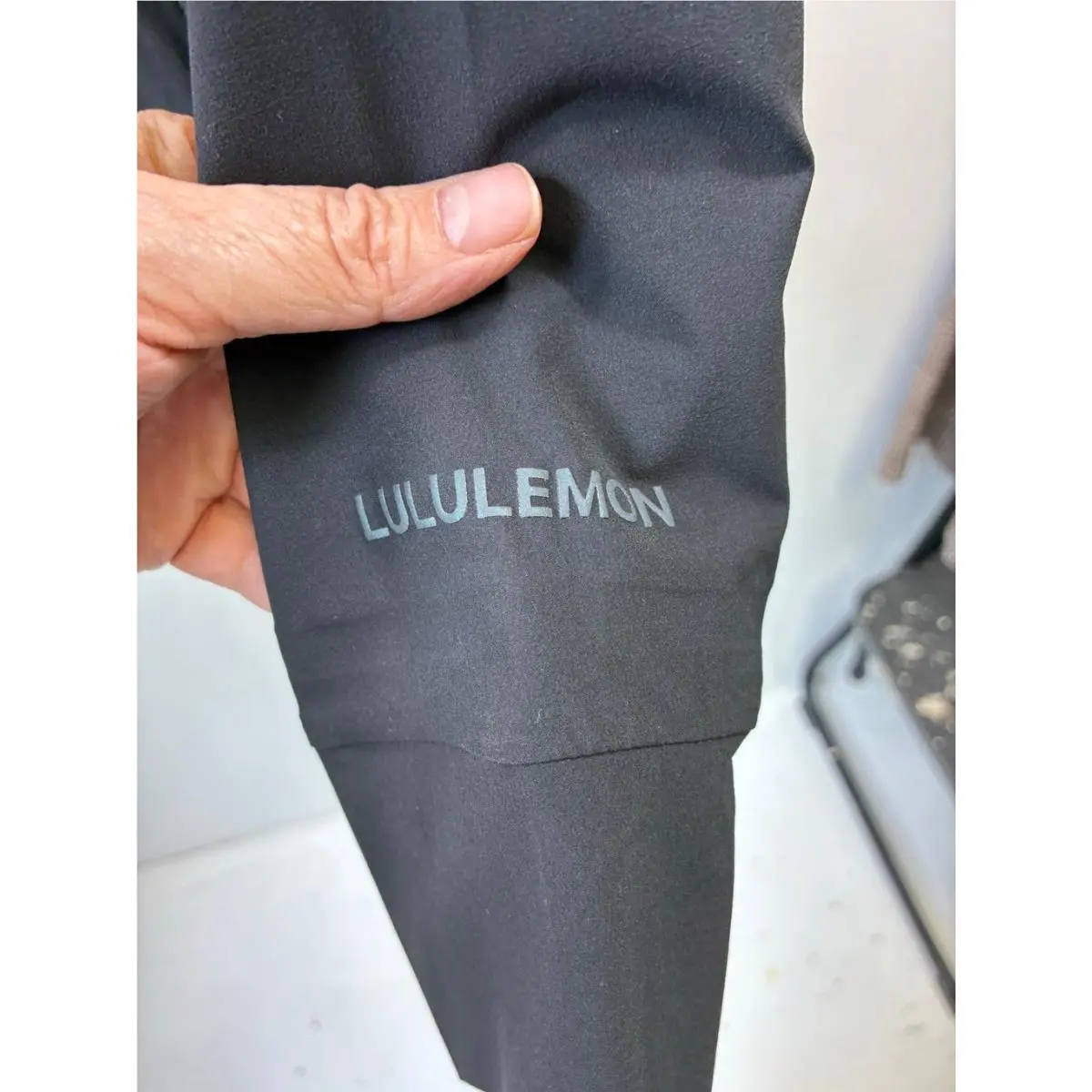 Lululemon clothing - Black 4