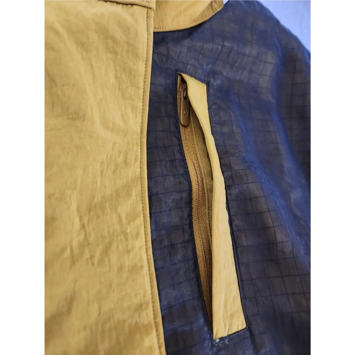 Lululemon clothing - Gold Spice Black 5