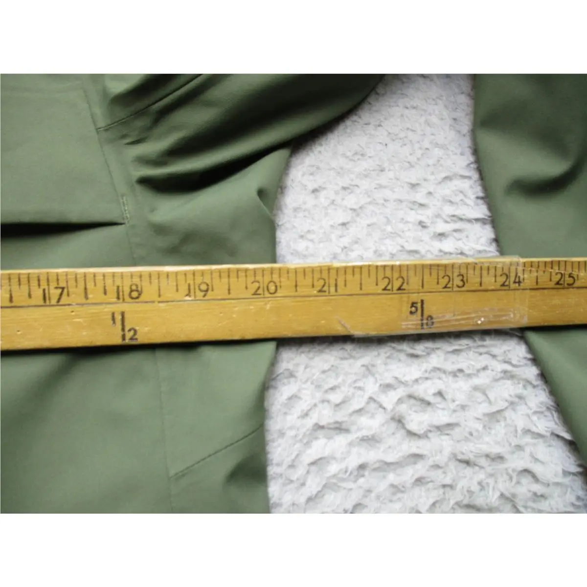Lululemon clothing - Lululemon Sojourn - Sojourn - Green 7