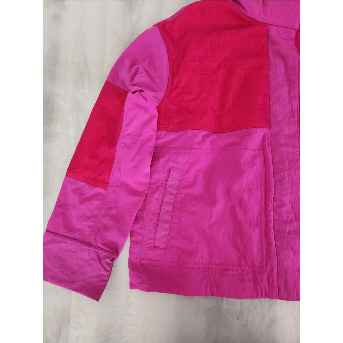 Lululemon clothing - Ripened Raspberry 3