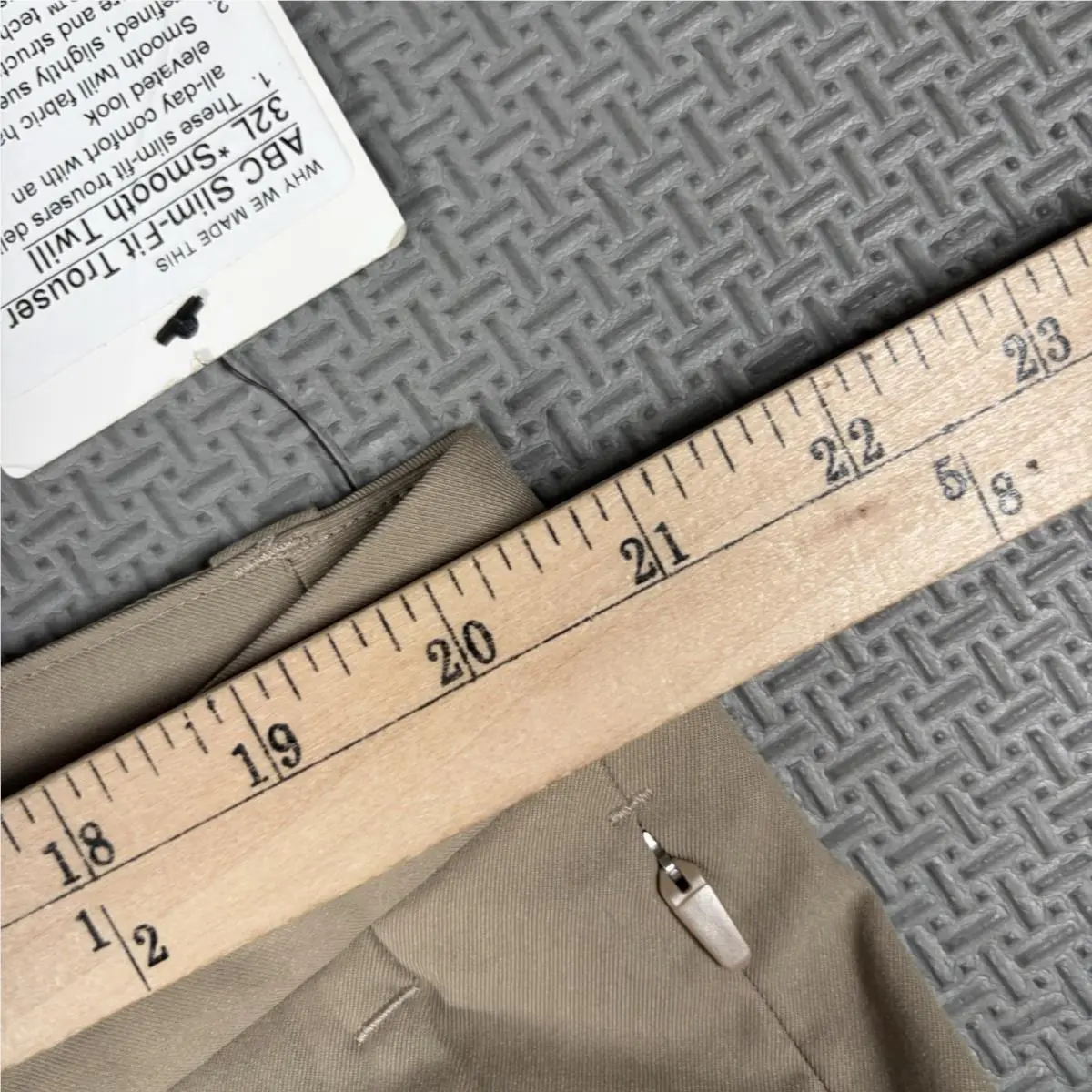 Lululemon clothing - Beige 4