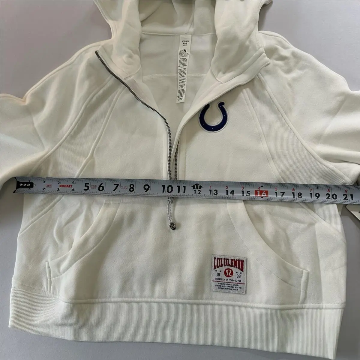 Lululemon clothing - White 14