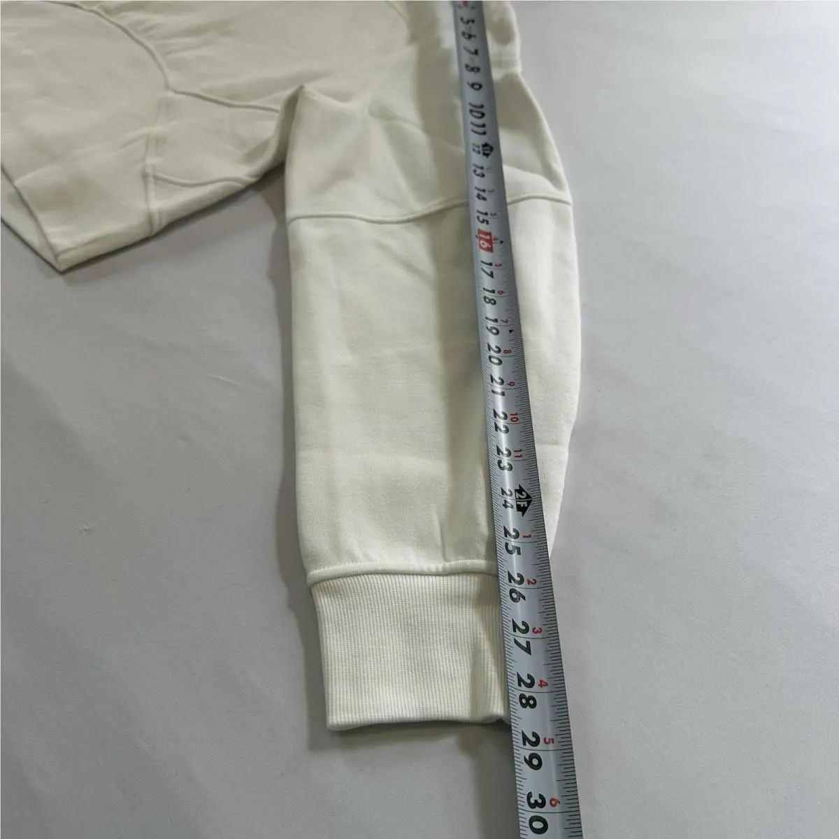 Lululemon clothing - White 16