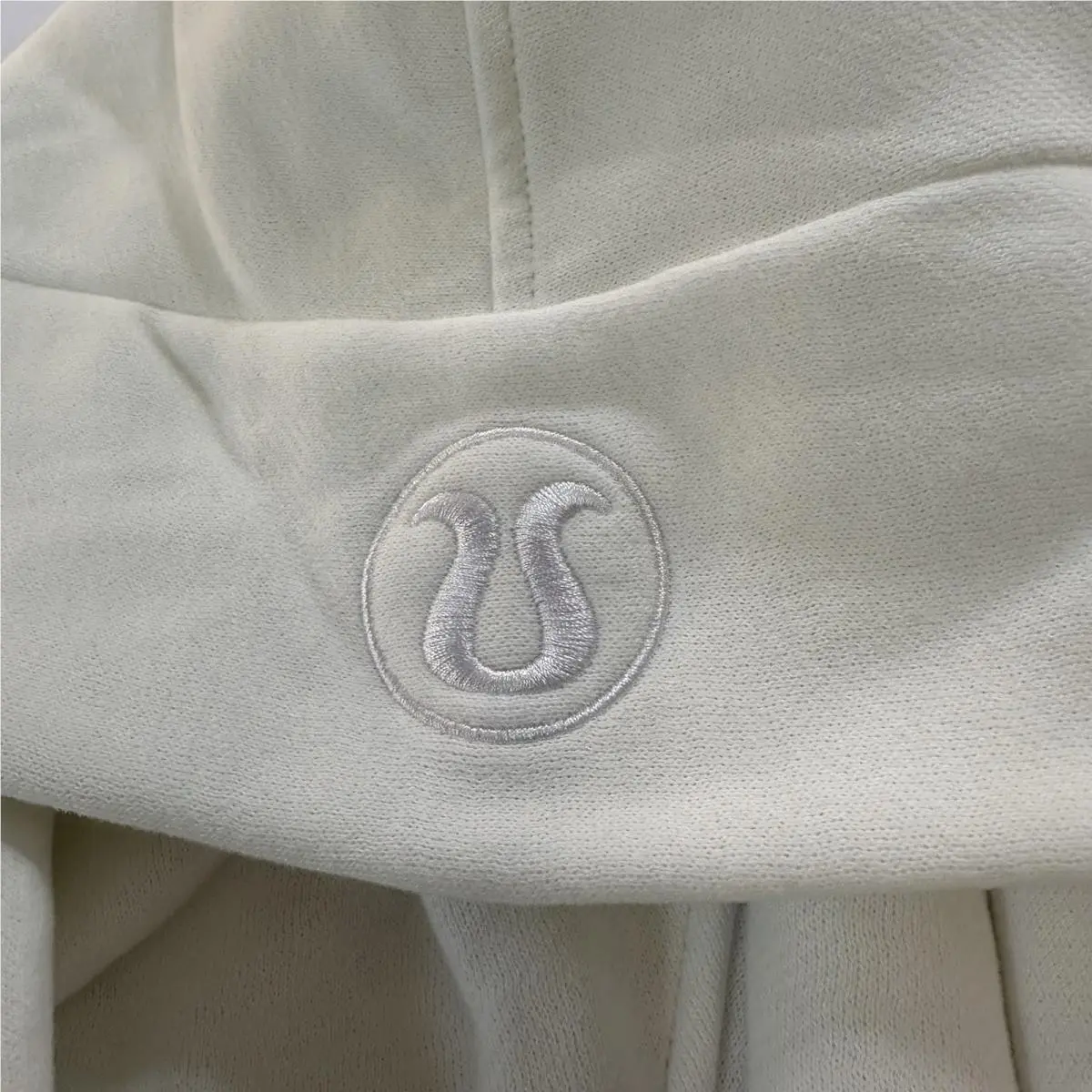Lululemon clothing - White 9