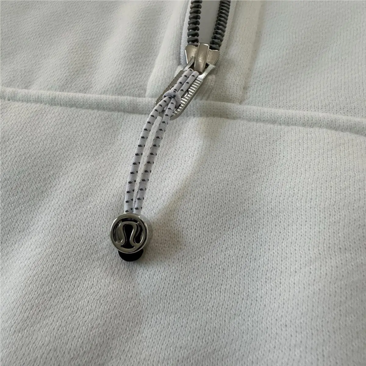 Lululemon clothing - White 4